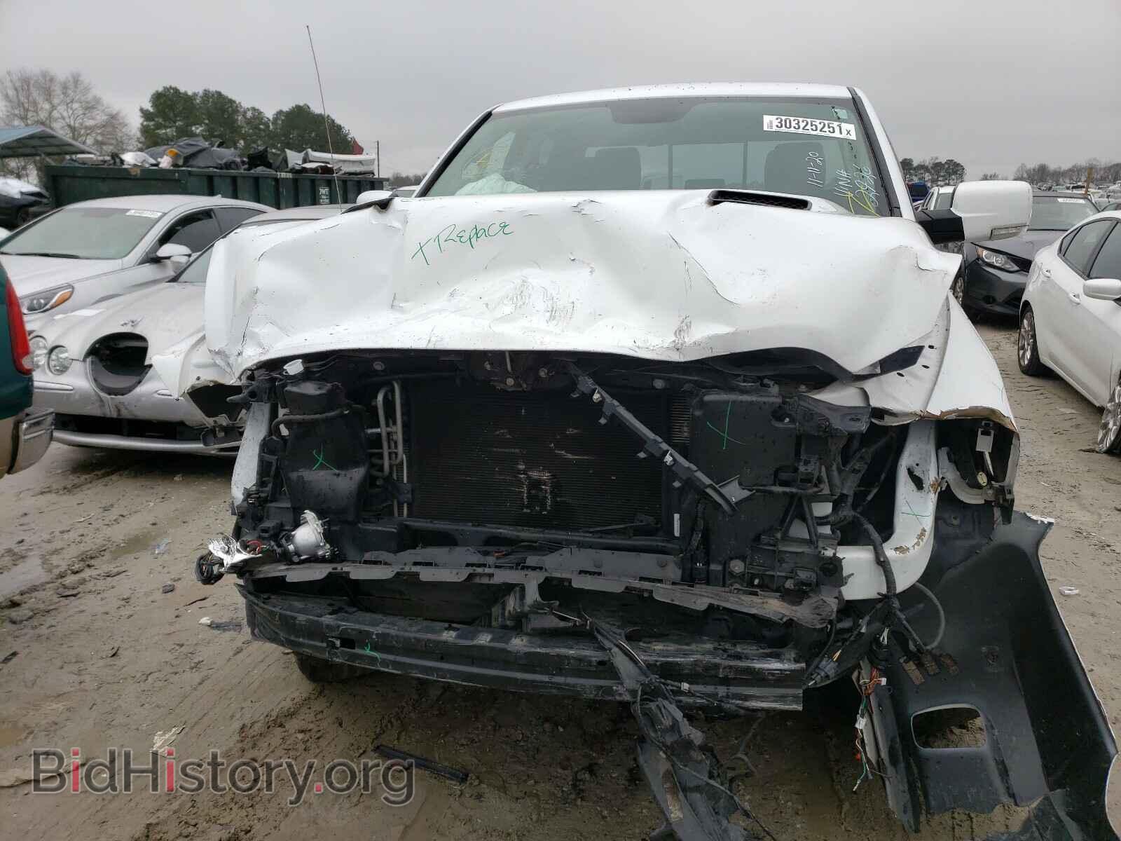 2017 RAM 1500 - VIN: 1C6RR7HT2HS572926 - Фото 9