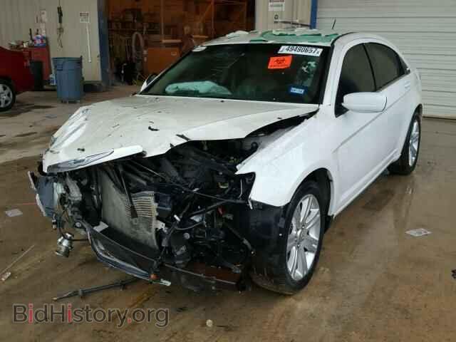 2013 CHRYSLER 200 - VIN: 1C3CCBAB9DN763325 - Photo 2