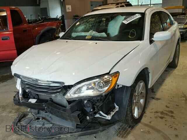2013 CHRYSLER 200 - VIN: 1C3CCBAB2DN761786 - Фото 2