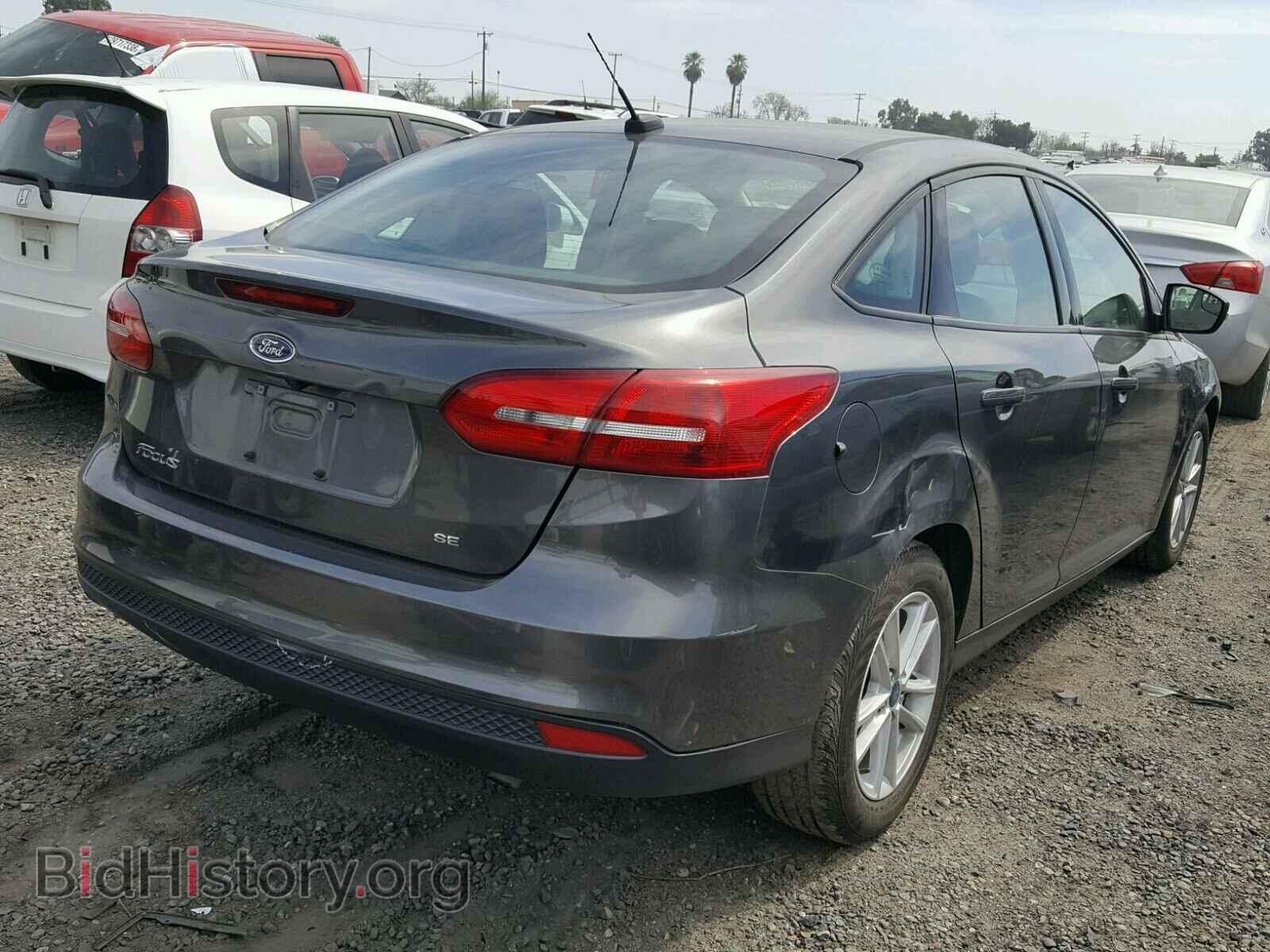 2017 FORD FOCUS - VIN: 1FADP3F2XHL217336 - Фото 4