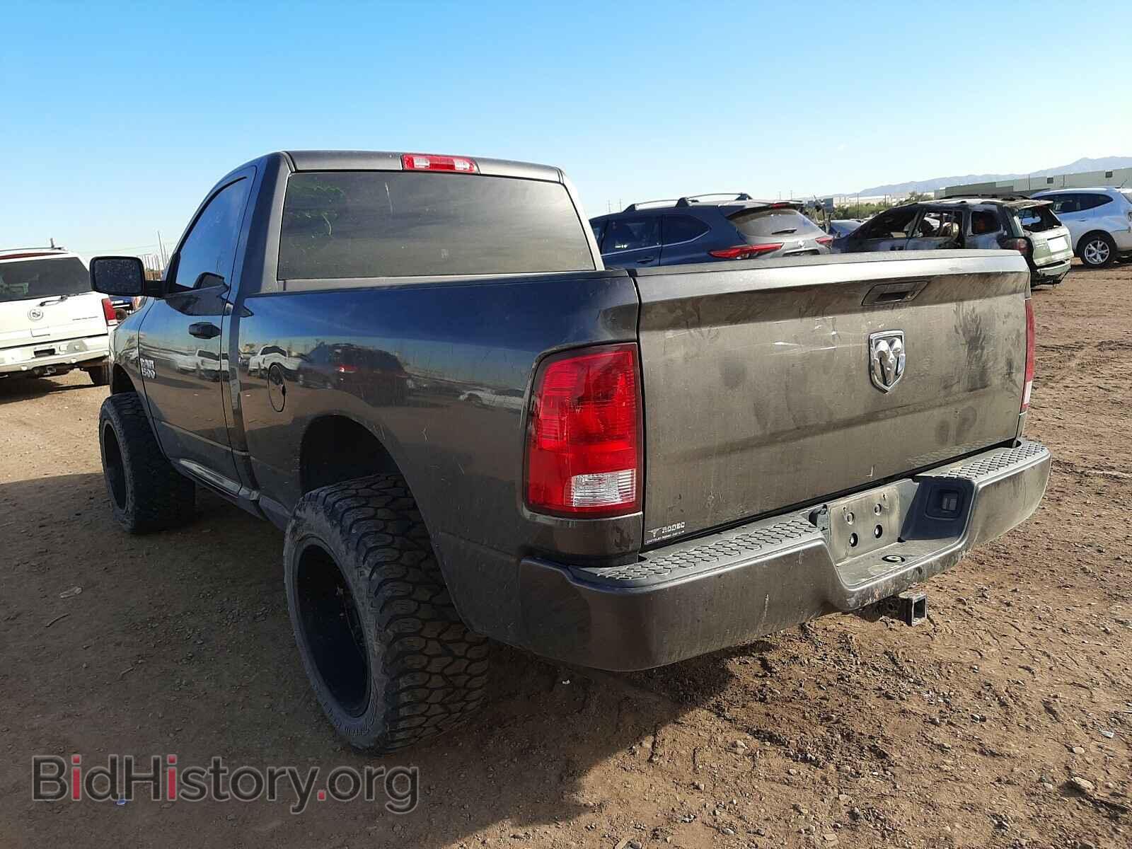 2017 RAM 1500 - VIN: 3C6JR6AG5HG640437 - Photo 3