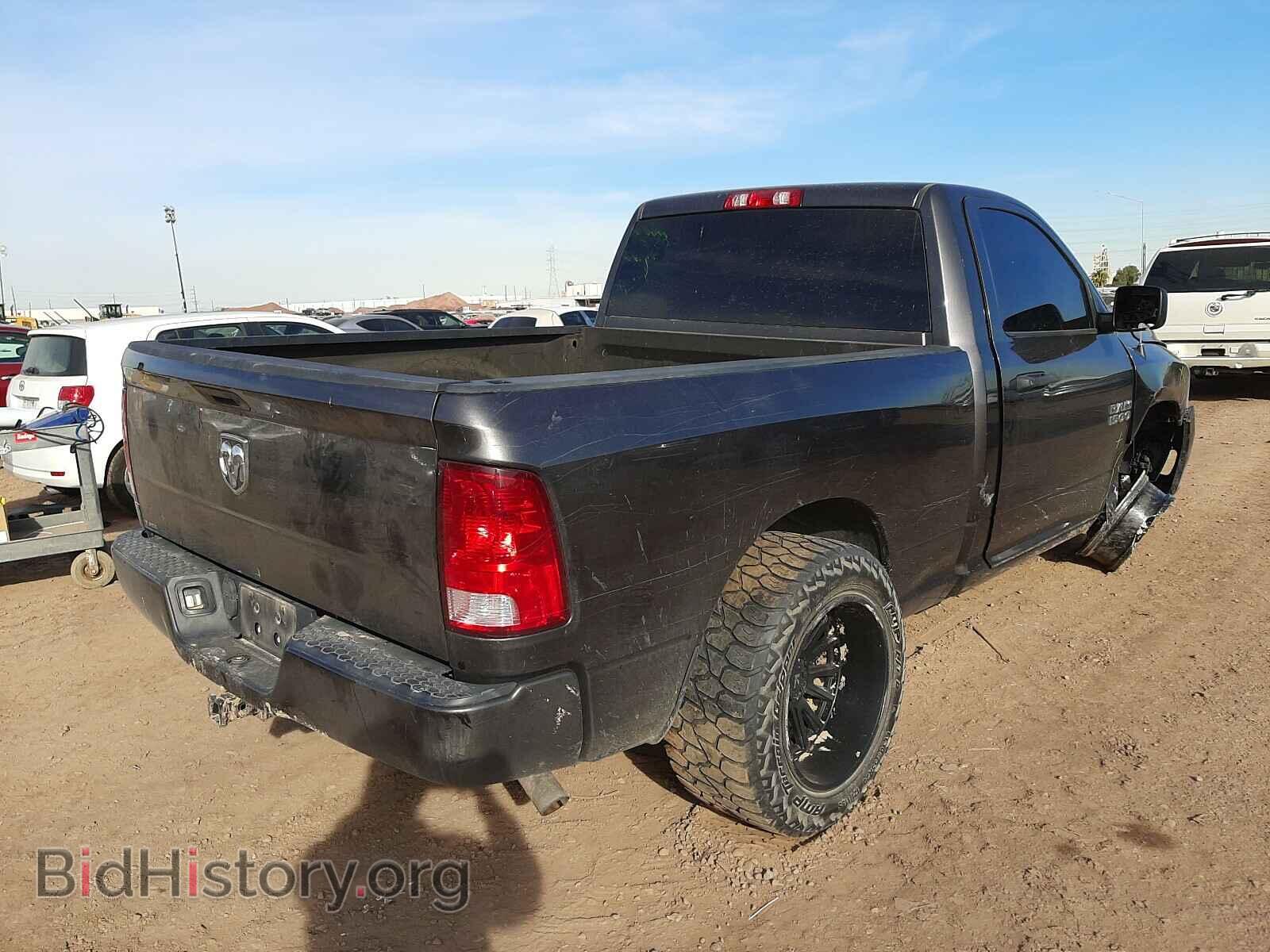 2017 RAM 1500 - VIN: 3C6JR6AG5HG640437 - Photo 4