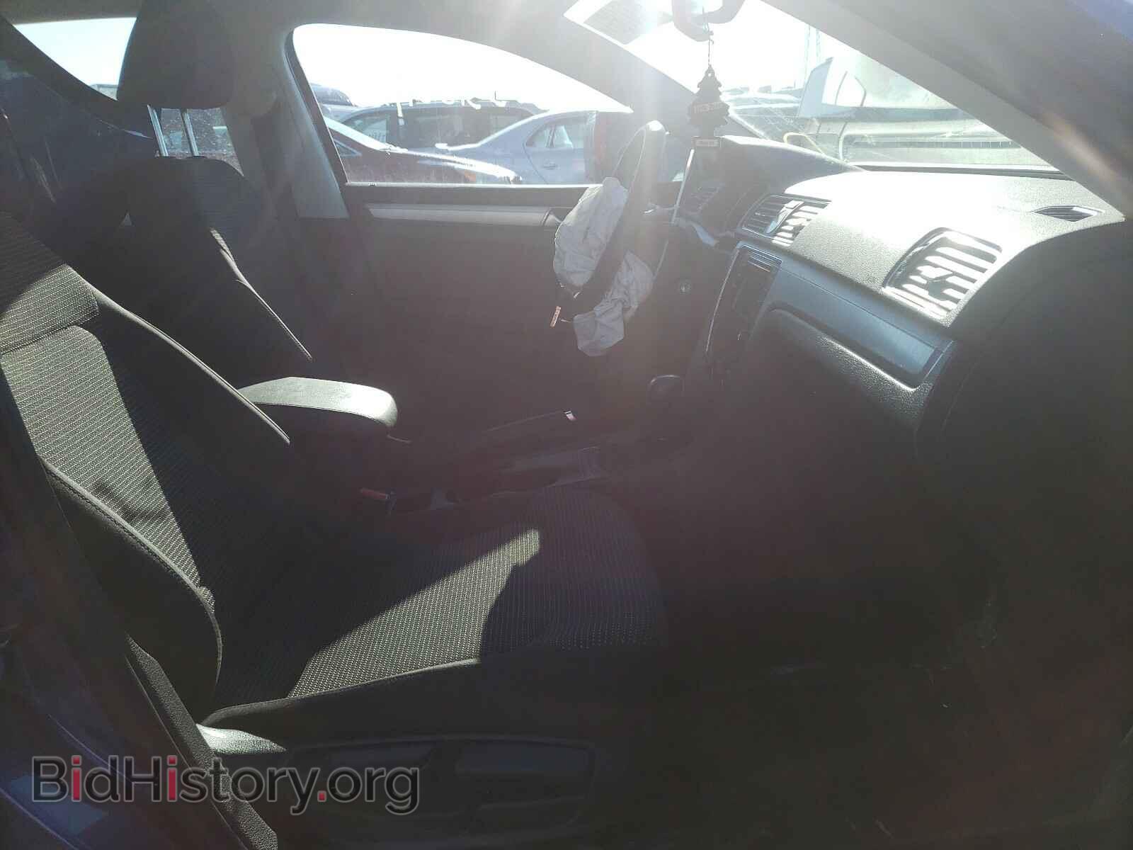 2017 VOLKSWAGEN PASSAT - VIN: 1VWAT7A30HC067184 - Фото 5