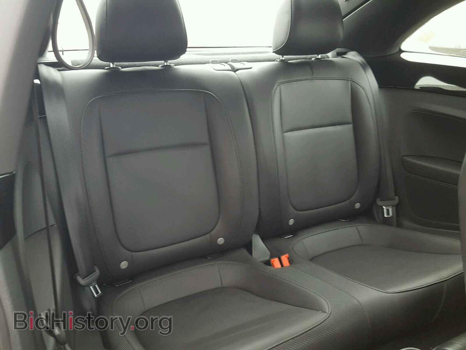2014 VOLKSWAGEN BEETLE - VIN: 3VWJP7AT5EM619423 - Фото 6