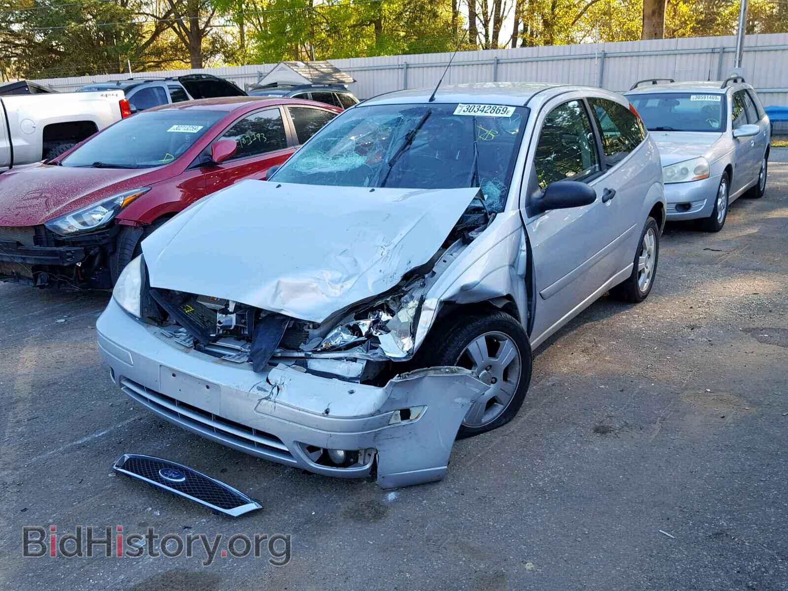 2006 FORD FOCUS - VIN: 1FAFP31N16W152964 - Фото 2