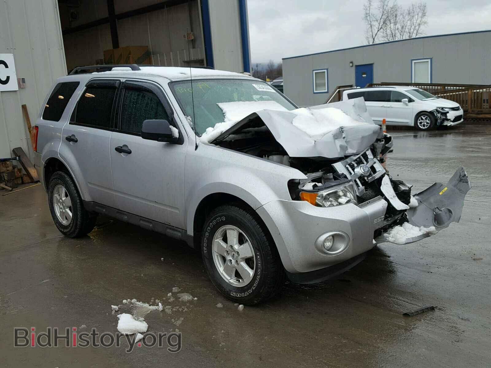 Photo 1FMCU0D79BKC25531 - FORD ESCAPE 2011