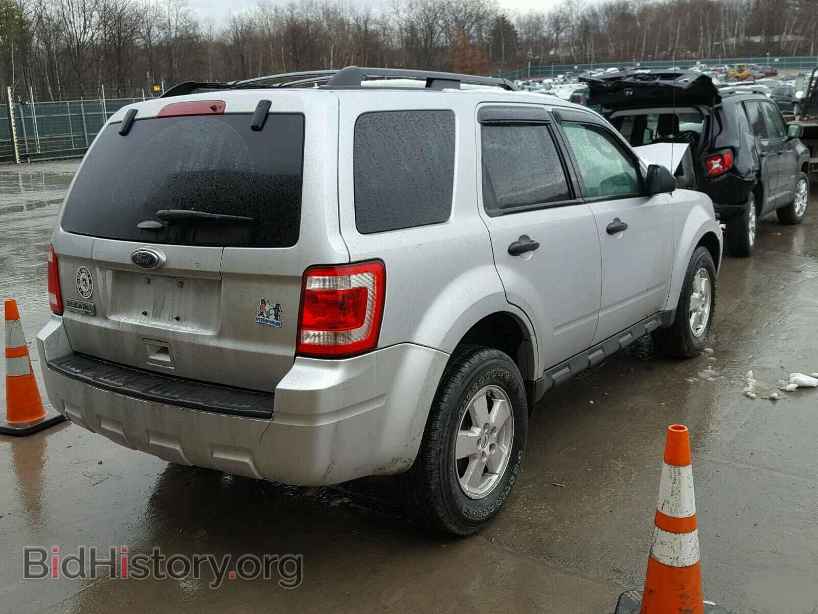 2011 FORD ESCAPE - VIN: 1FMCU0D79BKC25531 - Photo 4