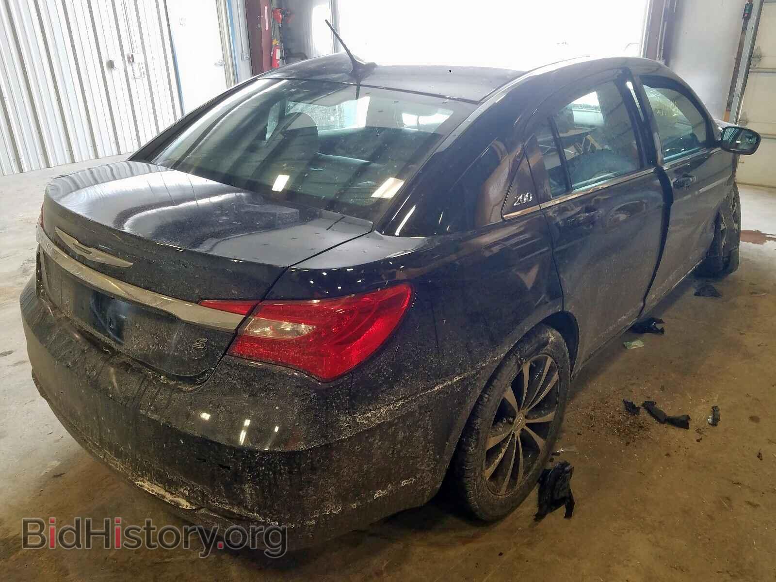 2013 CHRYSLER 200 - VIN: 1C3CCBCG2DN690100 - Photo 4