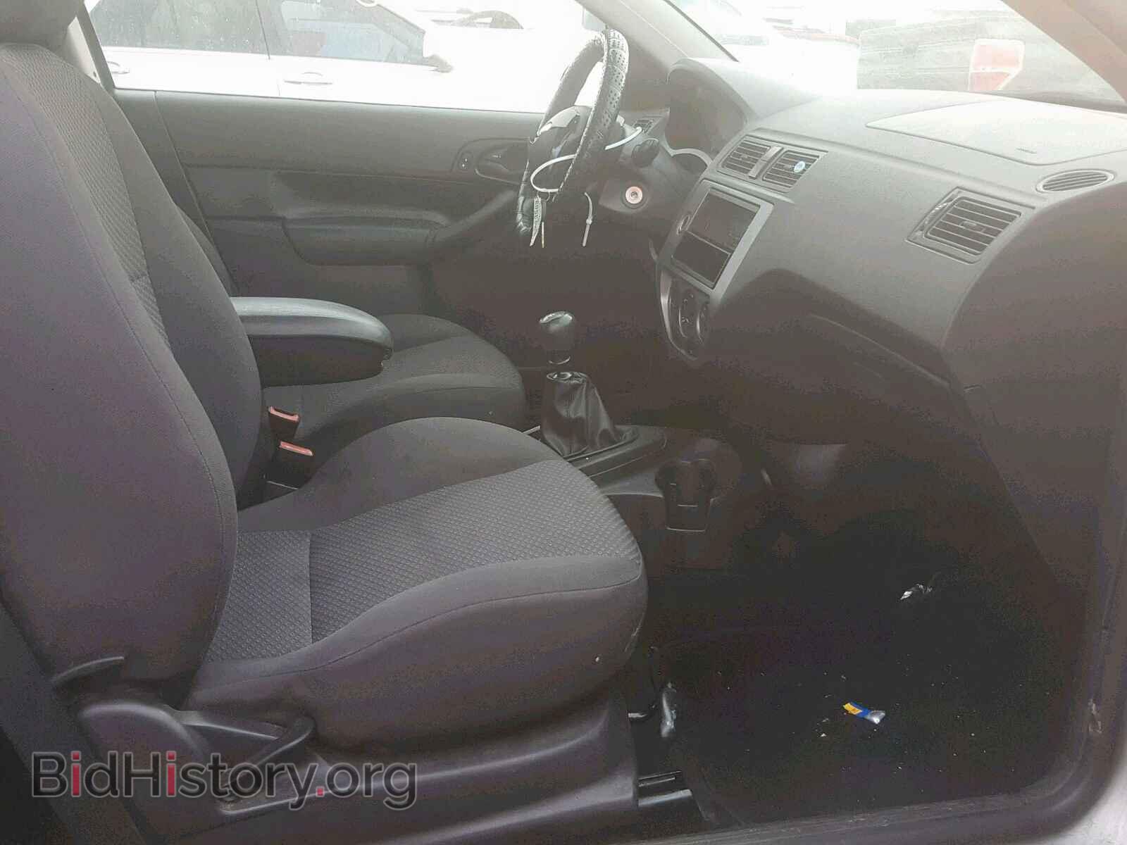 2005 FORD FOCUS - VIN: 3FAFP31NX5R101822 - Фото 5