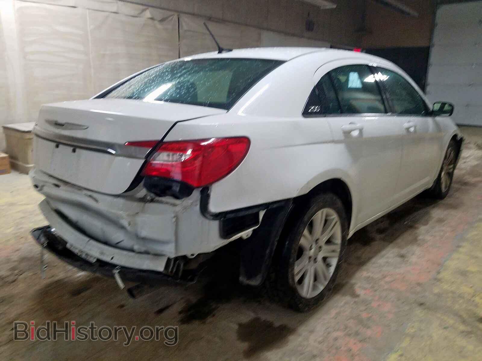 2013 CHRYSLER 200 - VIN: 1C3CCBAB2DN685762 - Фото 4