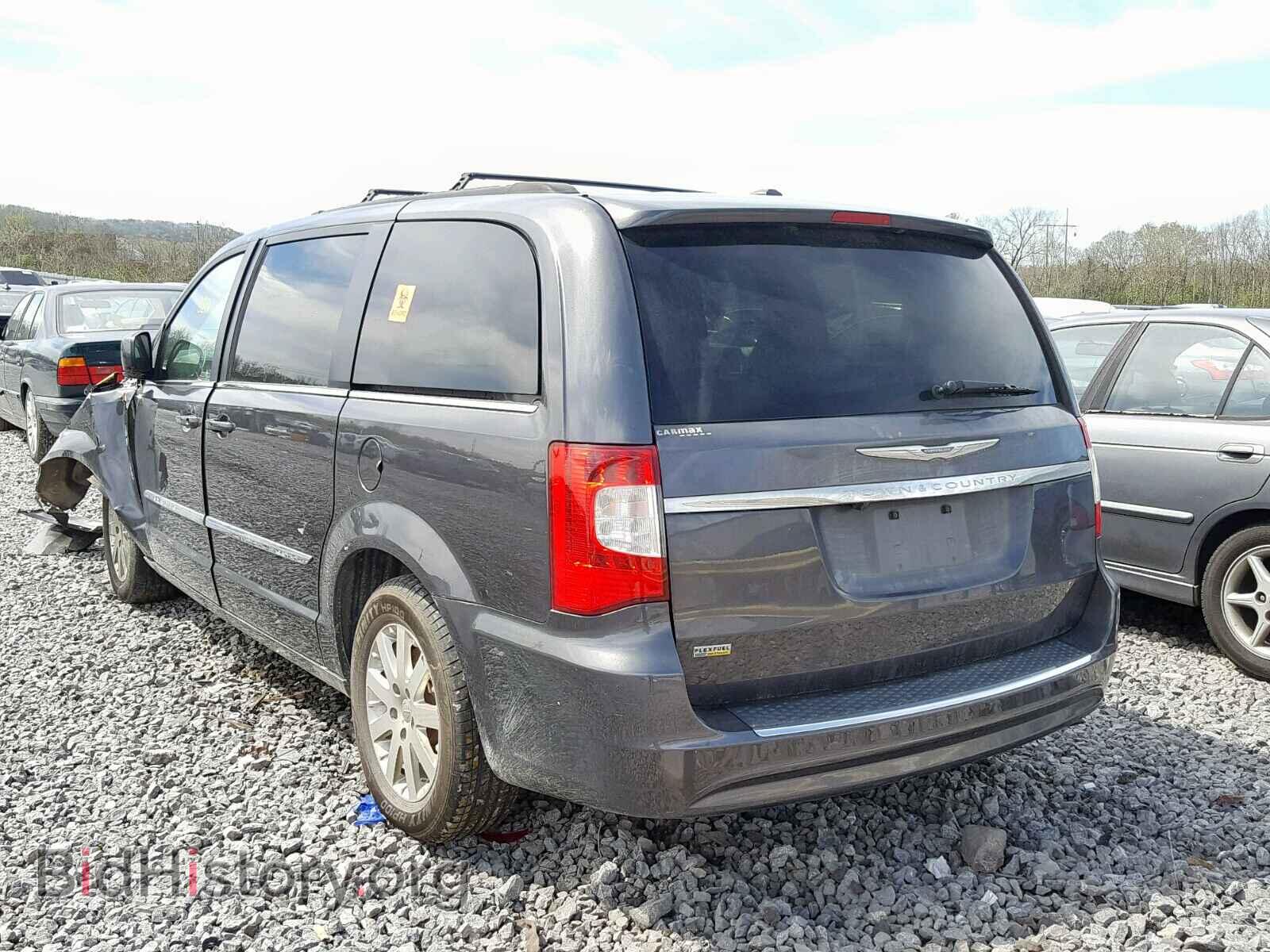 2016 CHRYSLER TOWN & COU - VIN: 2C4RC1BG6GR147650 - Фото 3