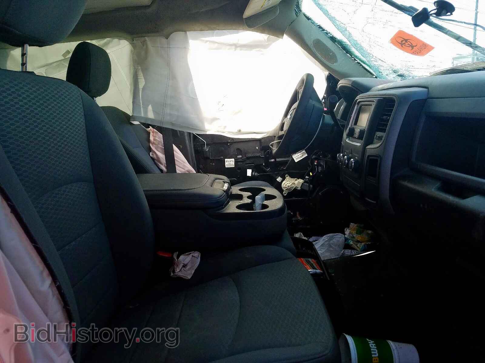 2017 RAM 1500 - VIN: 3C6RR7KT1HG714246 - Фото 5