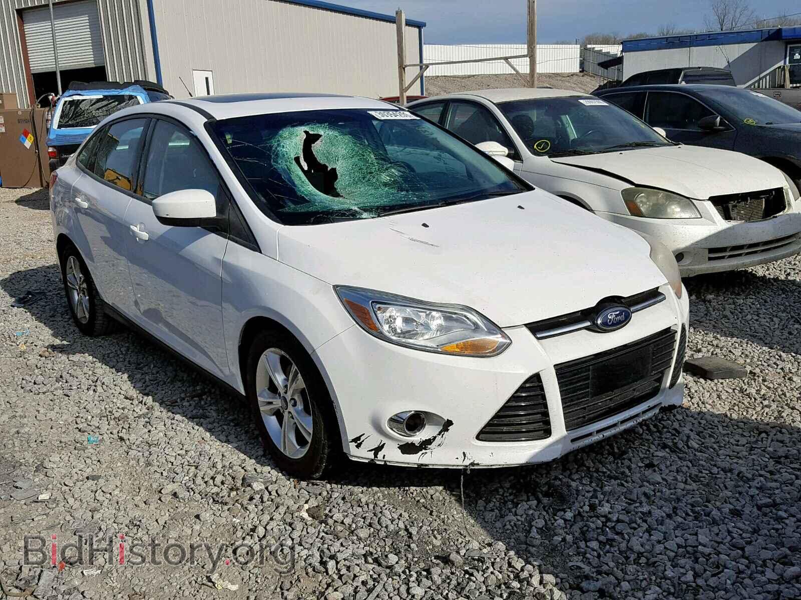 Photo 1FAHP3F24CL335585 - FORD FOCUS SE 2012