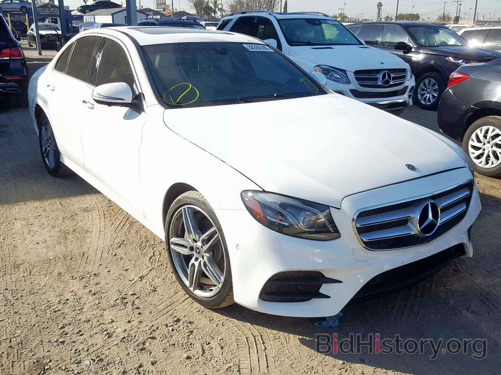 Photo WDDZF4JB7KA516324 - MERCEDES-BENZ E CLASS 2019