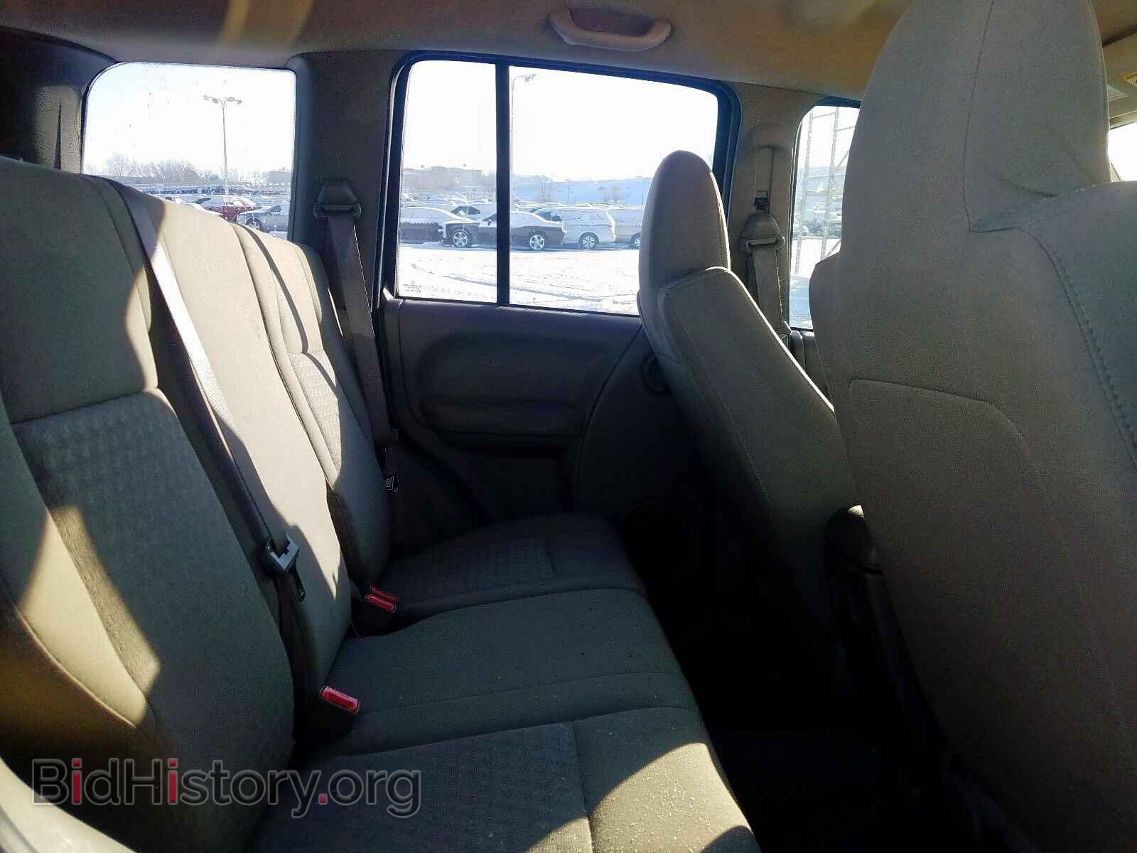 2005 JEEP LIBERTY - VIN: 1J4GL48K15W642521 - Фото 6