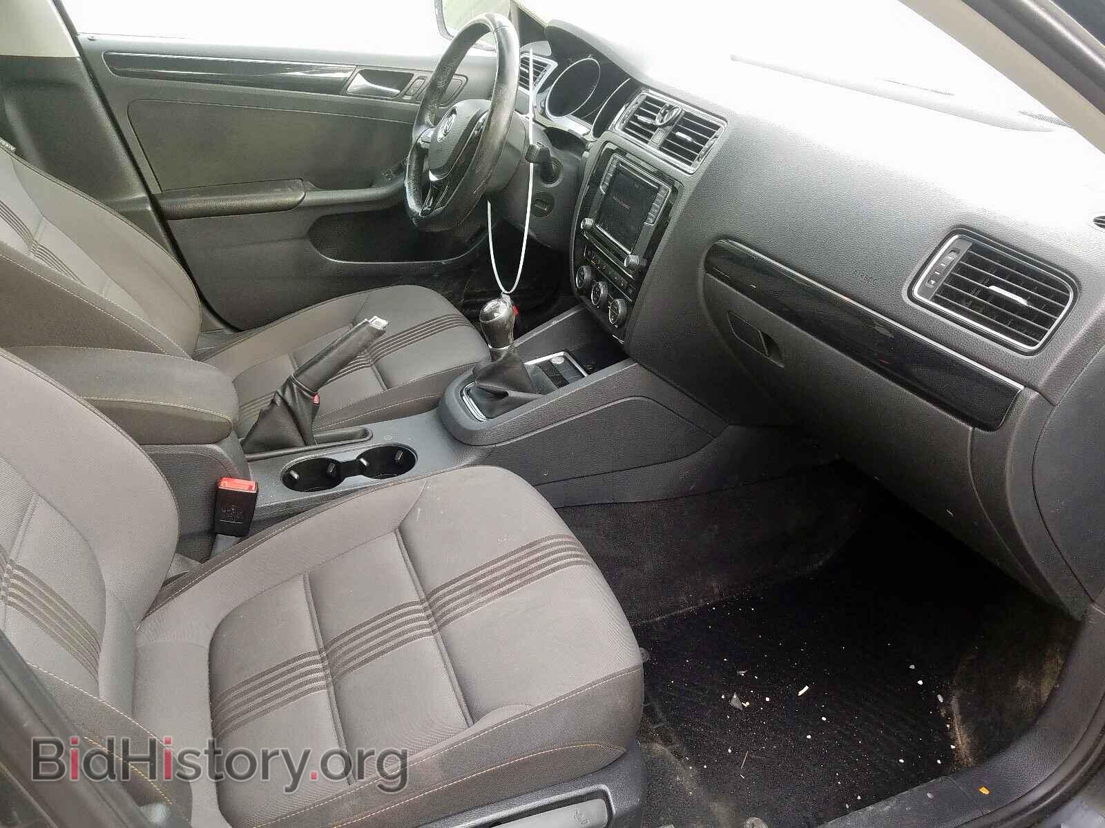 2017 VOLKSWAGEN JETTA - VIN: 3VWB67AJ7HM260991 - Фото 5