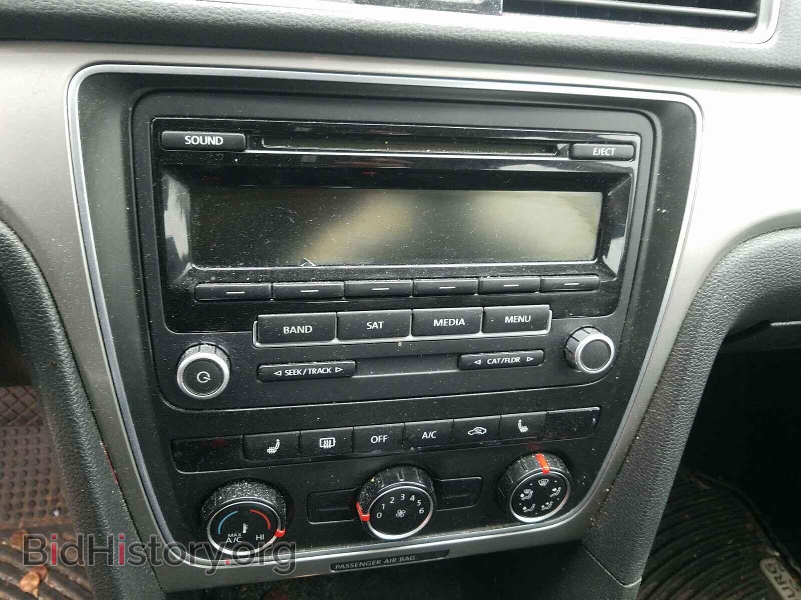 2014 VOLKSWAGEN PASSAT - VIN: 1VWAT7A3XEC054857 - Фото 9