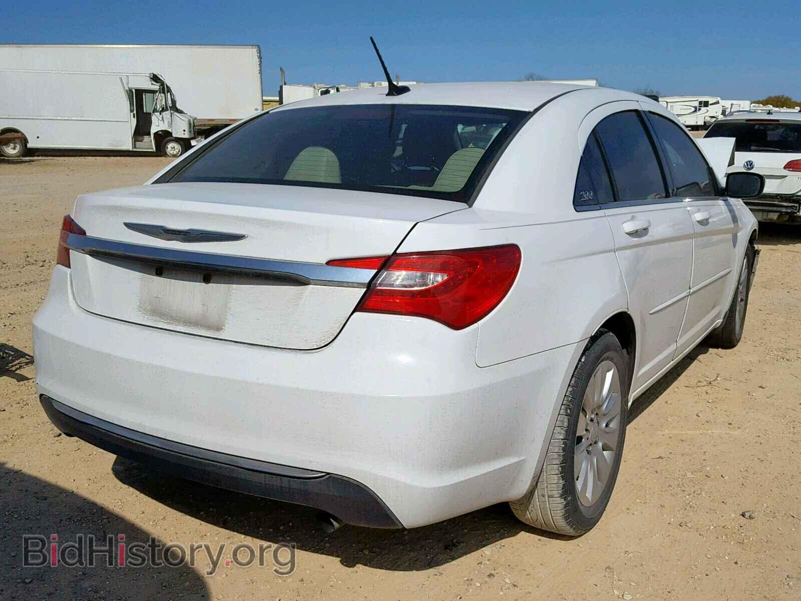 2013 CHRYSLER 200 - VIN: 1C3CCBAB7DN604738 - Фото 4
