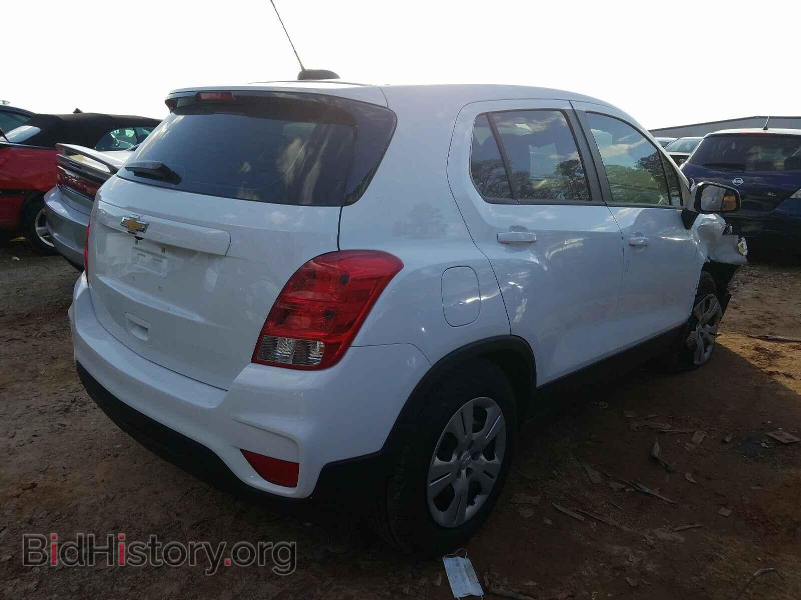 2019 CHEVROLET TRAX - VIN: 3GNCJKSB3KL152176 - Фото 4