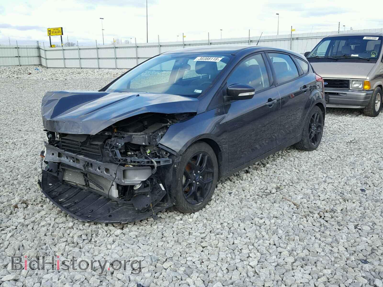 2016 FORD FOCUS - VIN: 1FADP3K23GL332901 - Photo 2