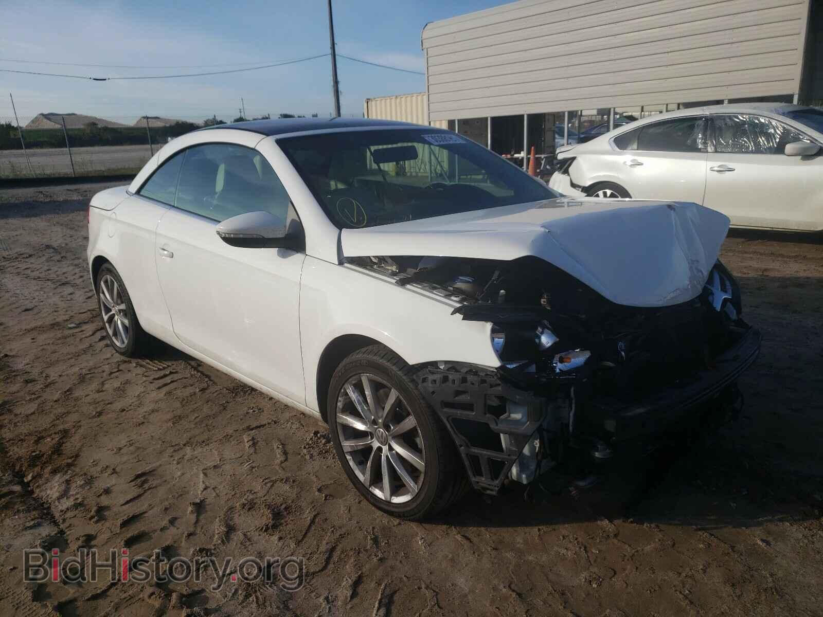 Photo WVWBW8AH8DV000637 - VOLKSWAGEN EOS 2013