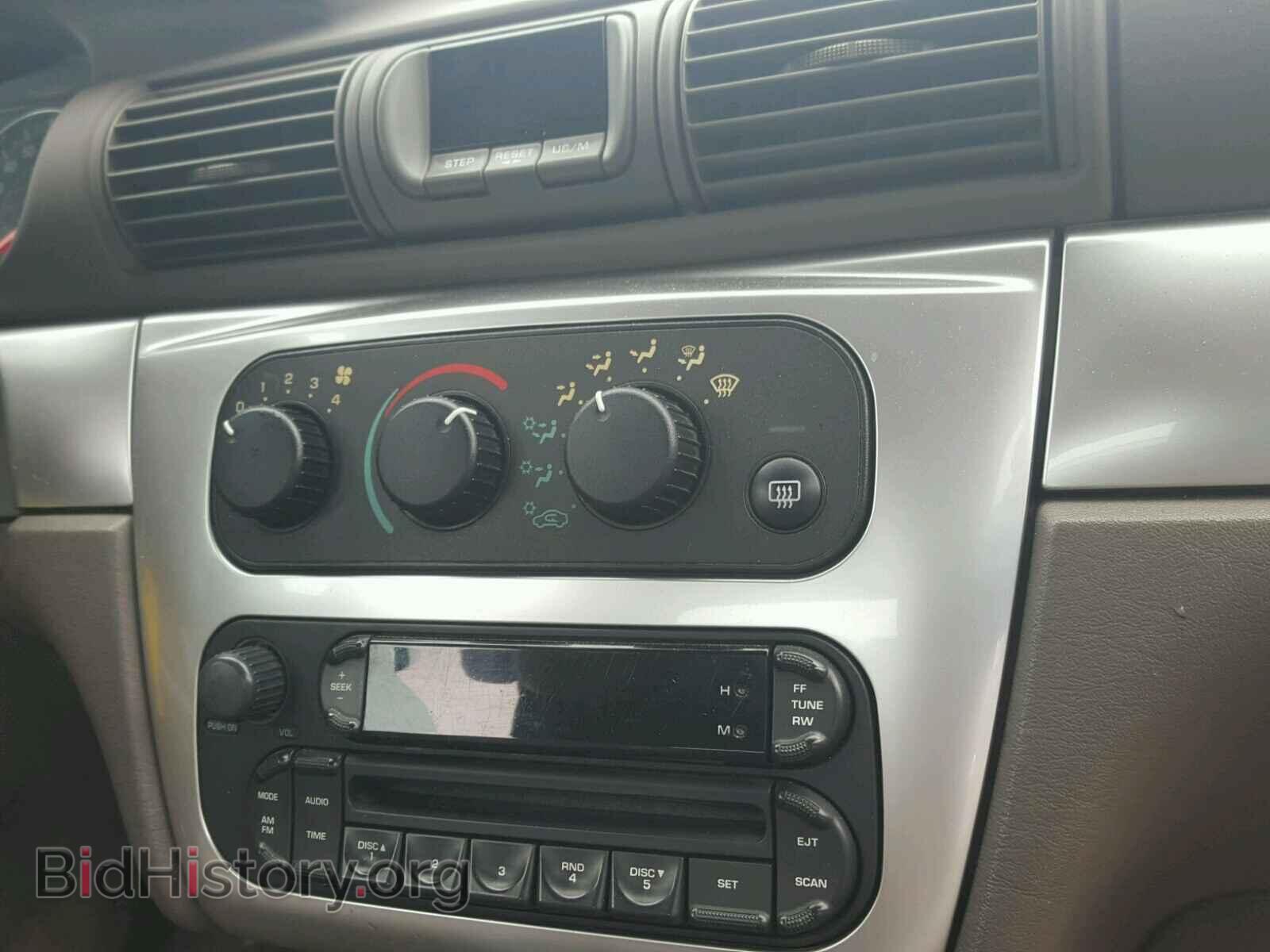2005 CHRYSLER SEBRING - VIN: 1C3EL55RX5N535921 - Фото 9