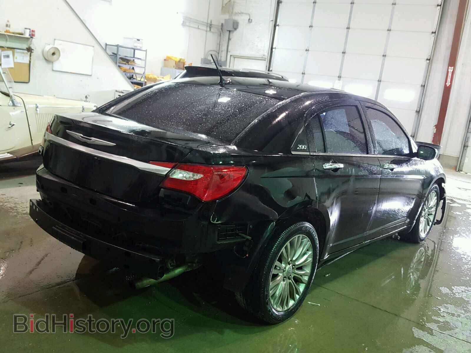 2011 CHRYSLER 200 - VIN: 1C3BC2FB5BN583311 - Photo 4