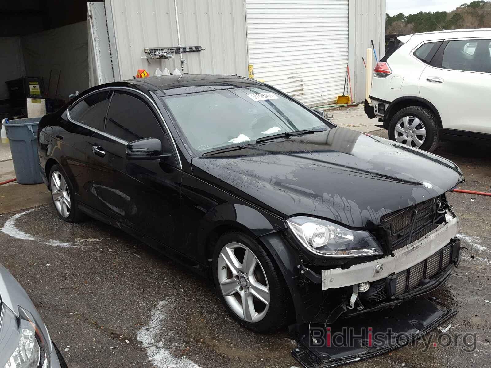 Photo WDDGJ4HB9CF783500 - MERCEDES-BENZ C CLASS 2012