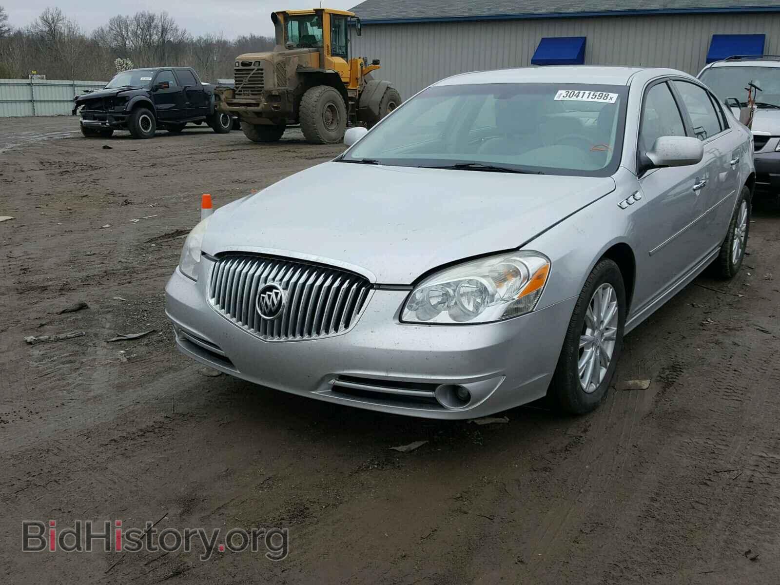 2011 BUICK LUCERNE - VIN: 1G4HC5EM2BU136995 - Фото 2