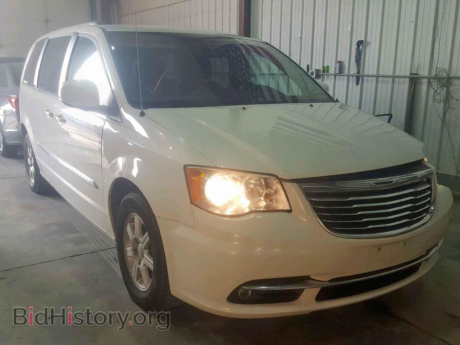 Фотография 2C4RC1BG1DR657934 - CHRYSLER TOWN & COU 2013