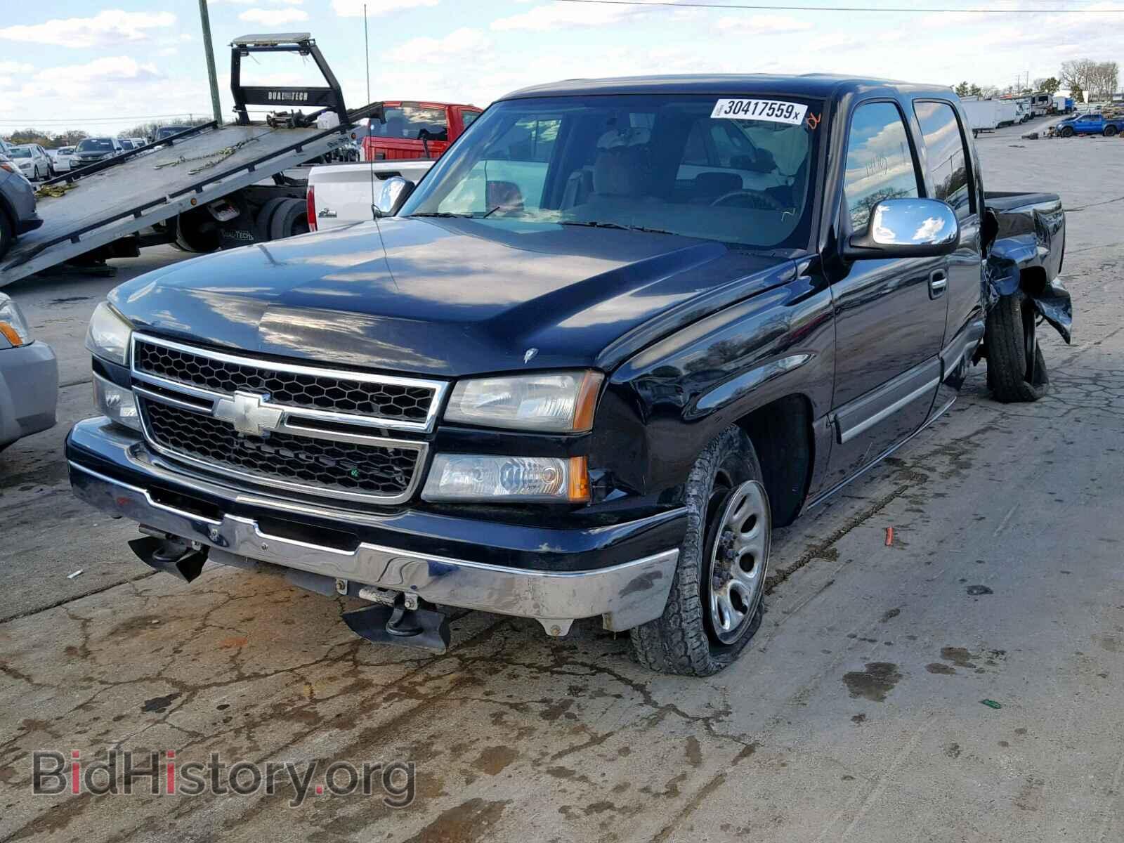 2007 CHEVROLET SILVERADO - VIN: 2GCEC13V571124368 - Фото 2