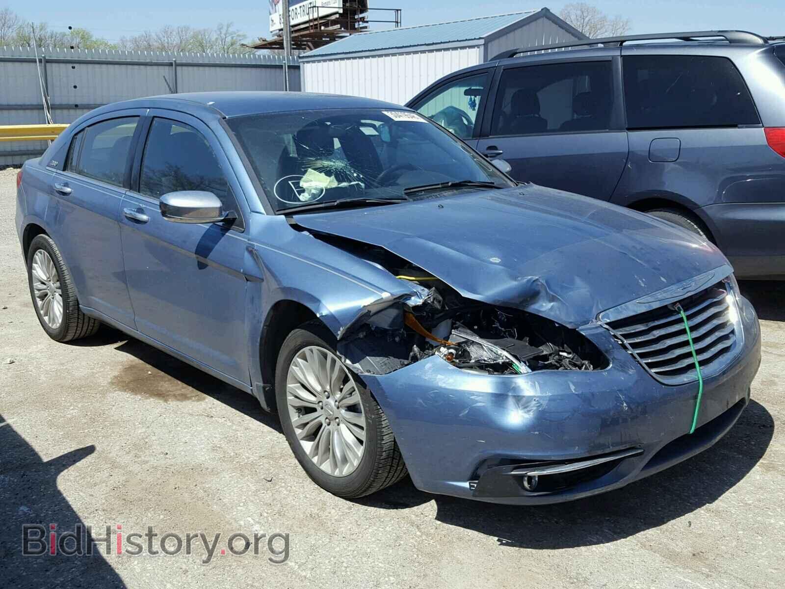 Photo 1C3BC2FGXBN607386 - CHRYSLER 200 2011