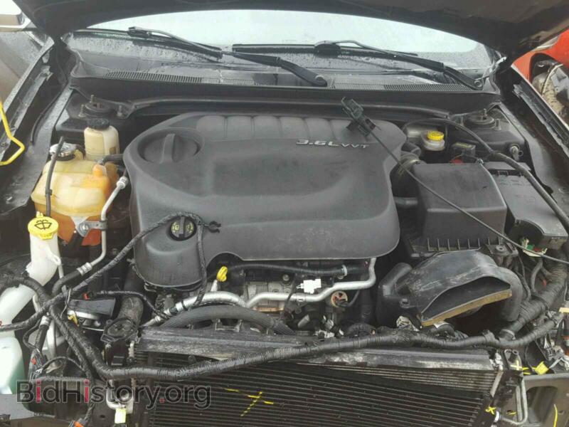 2011 Chrysler 200 (VIN 1C3BC2FG4BN581318) — photo 7 of 10