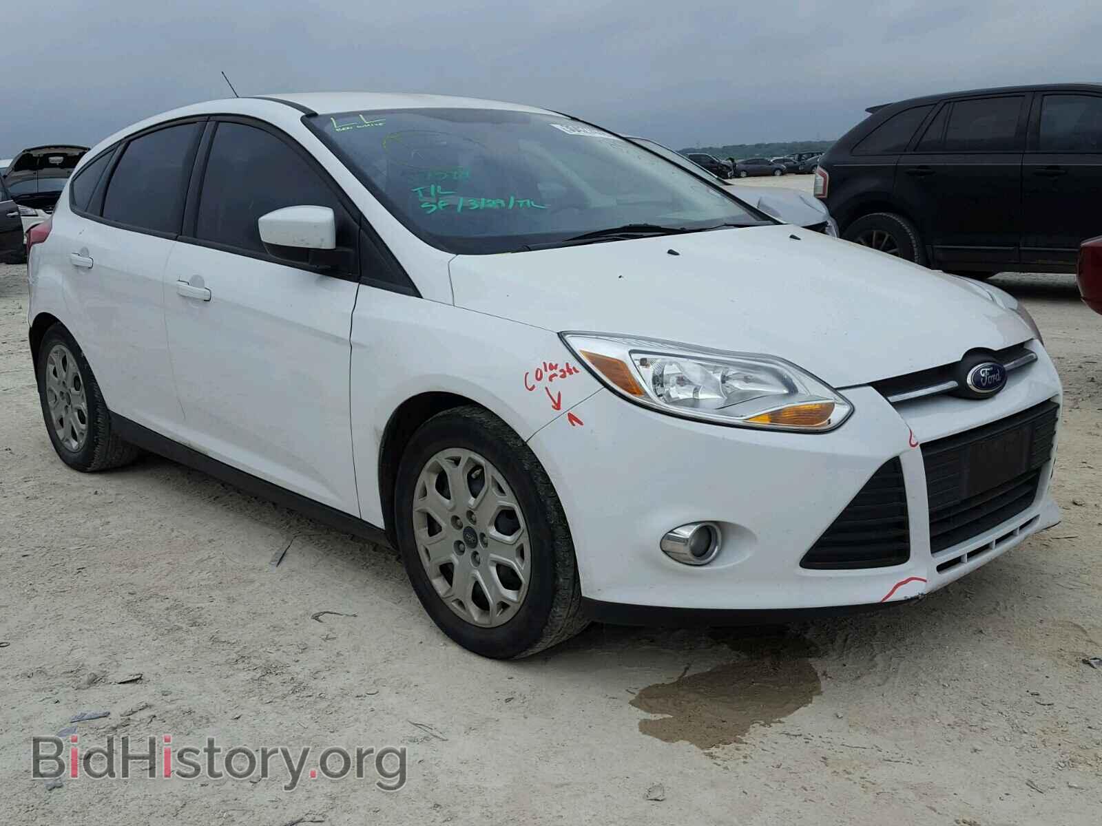 Photo 1FAHP3K20CL235568 - FORD FOCUS 2012