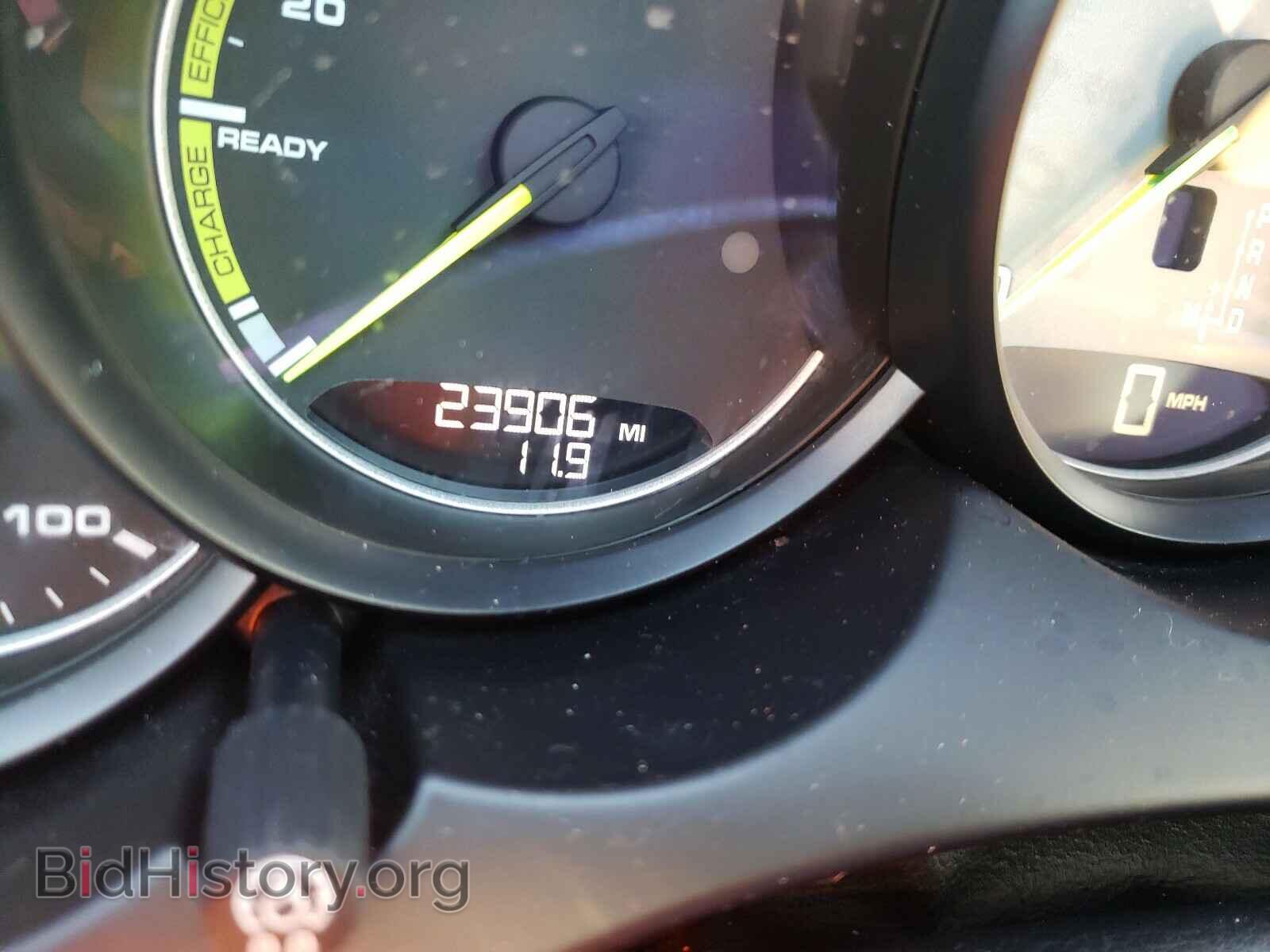 2017 PORSCHE CAYENNE - VIN: WP1AE2A27HLA74462 - Фото 8