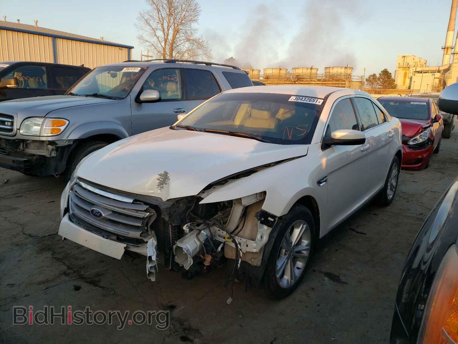 2015 FORD TAURUS - VIN: 1FAHP2E82FG209142 - Photo 2