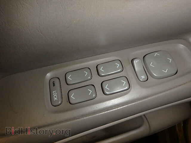 2002 CADILLAC DEVILLE - VIN: 1G6KD54Y32U167560 - Photo 10