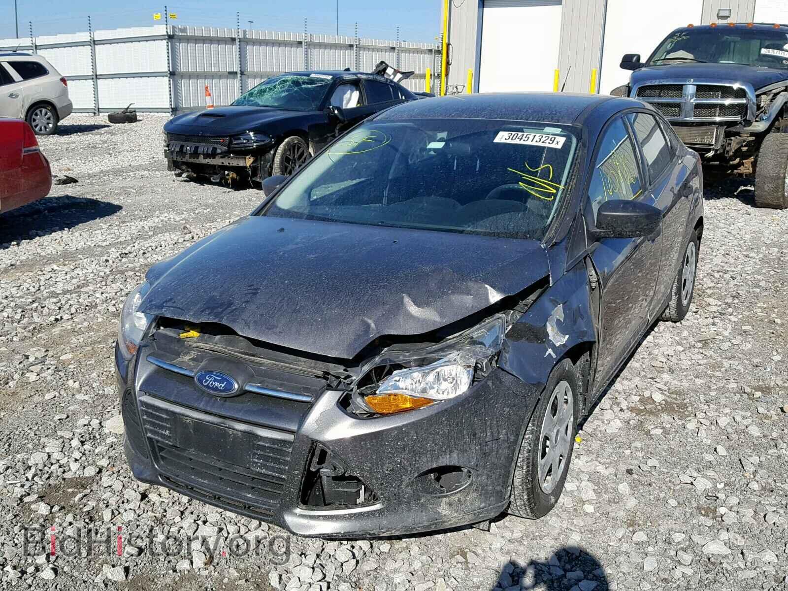 2013 FORD FOCUS - VIN: 1FADP3E24DL333109 - Фото 2