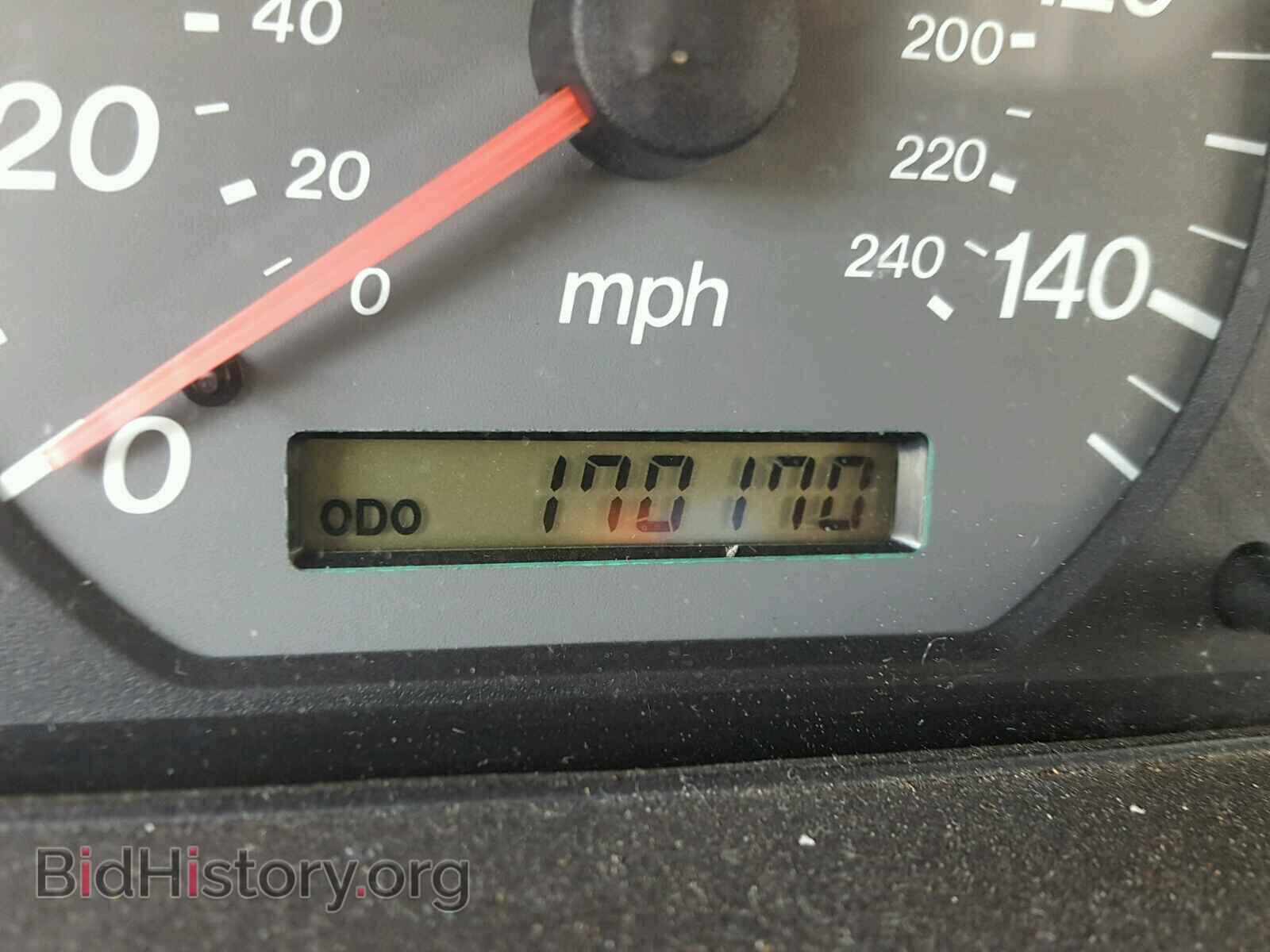 2000 MAZDA 626 - VIN: 1YVGF22C3Y5114101 - Фото 8
