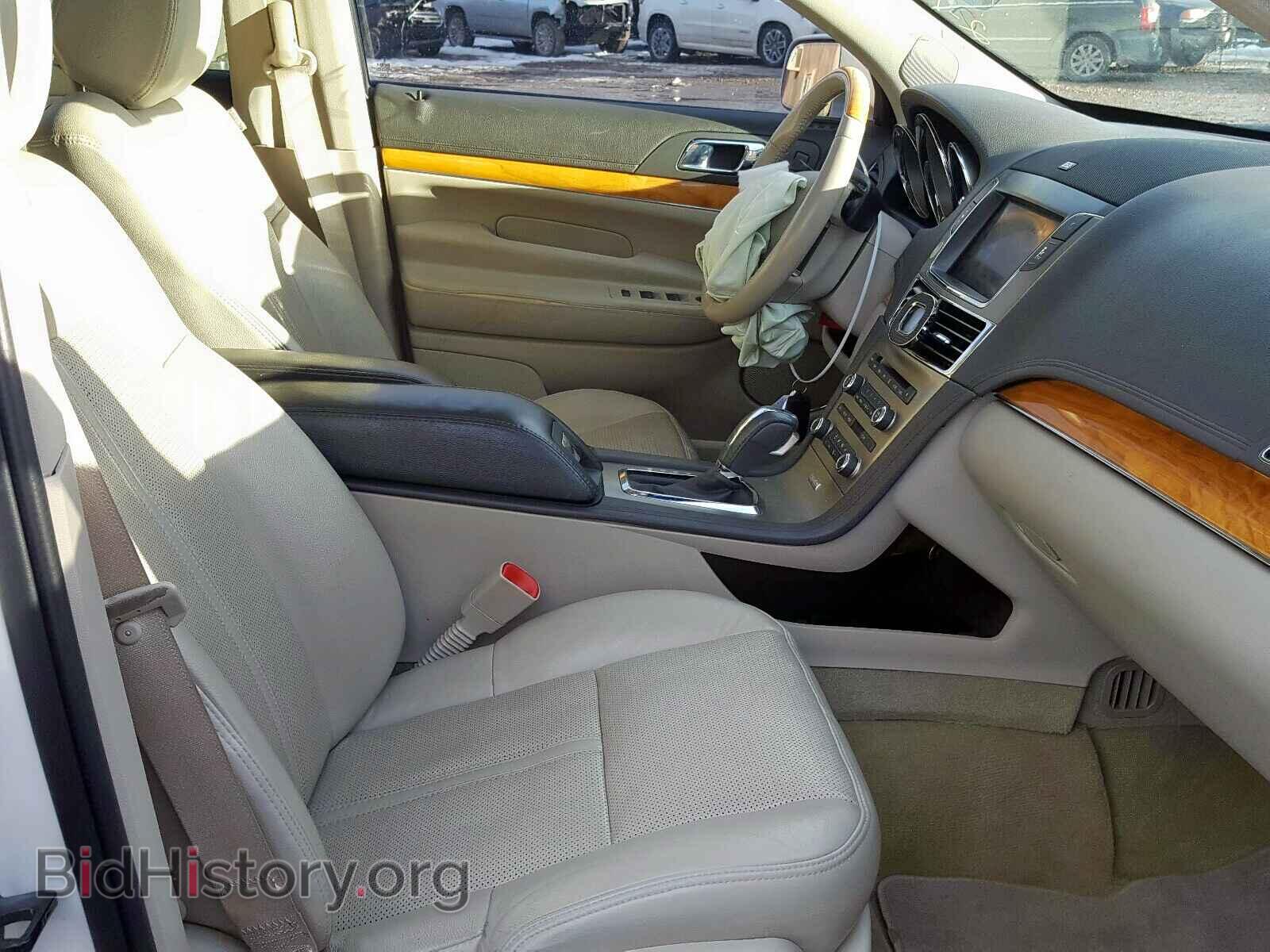 2011 LINCOLN MKT - VIN: 2LMHJ5AT2BBJ54409 - Фото 5