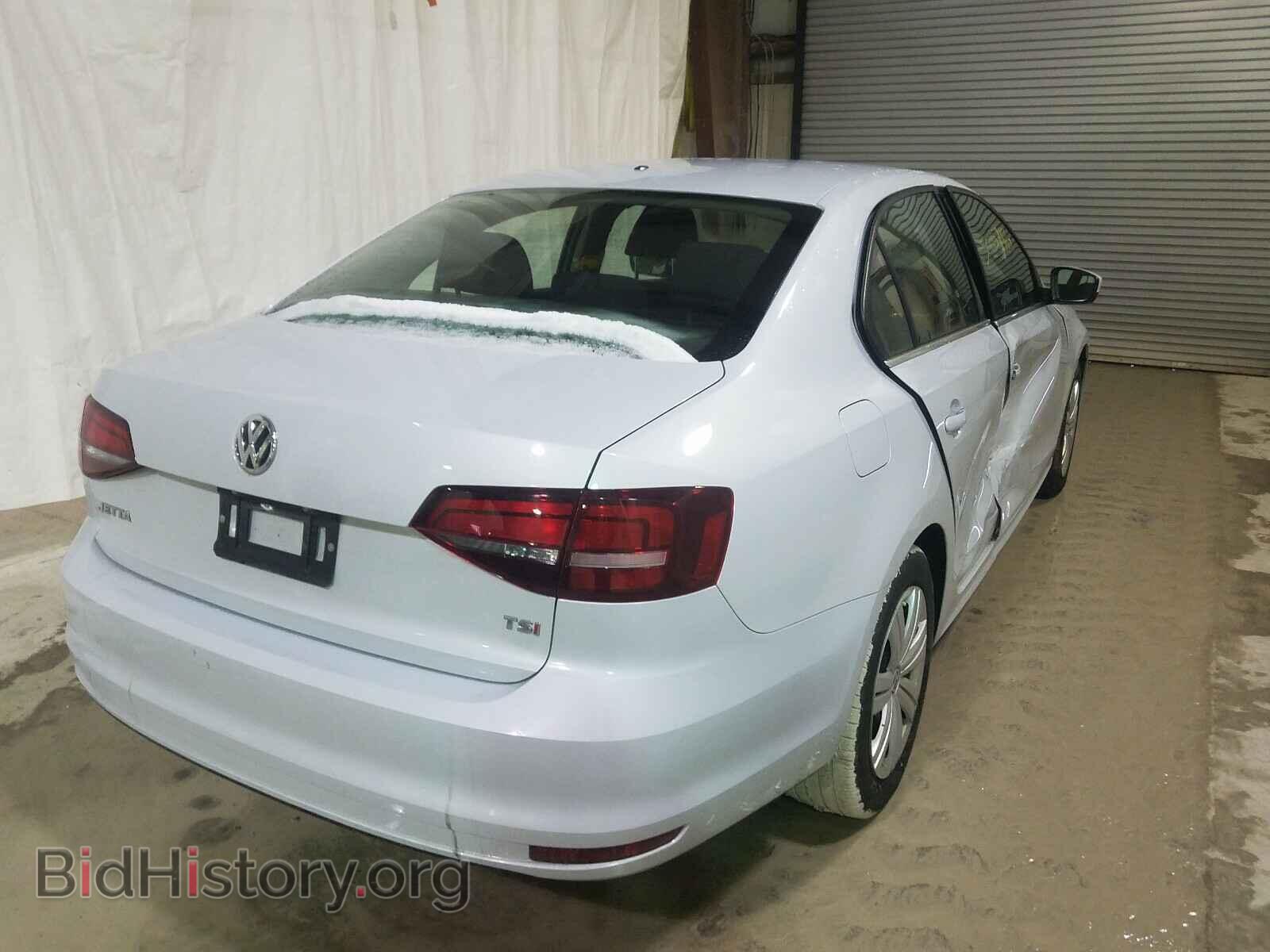 2017 VOLKSWAGEN JETTA - VIN: 3VW2B7AJ8HM412045 - Photo 4
