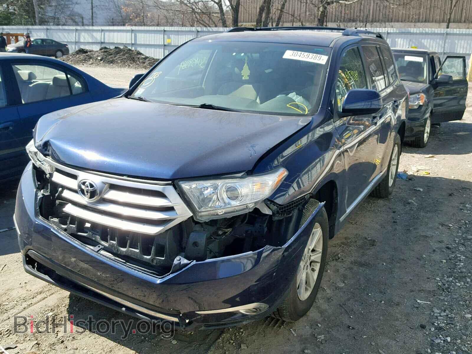 2012 TOYOTA HIGHLANDER - VIN: 5TDBK3EH6CS117795 - Фото 2