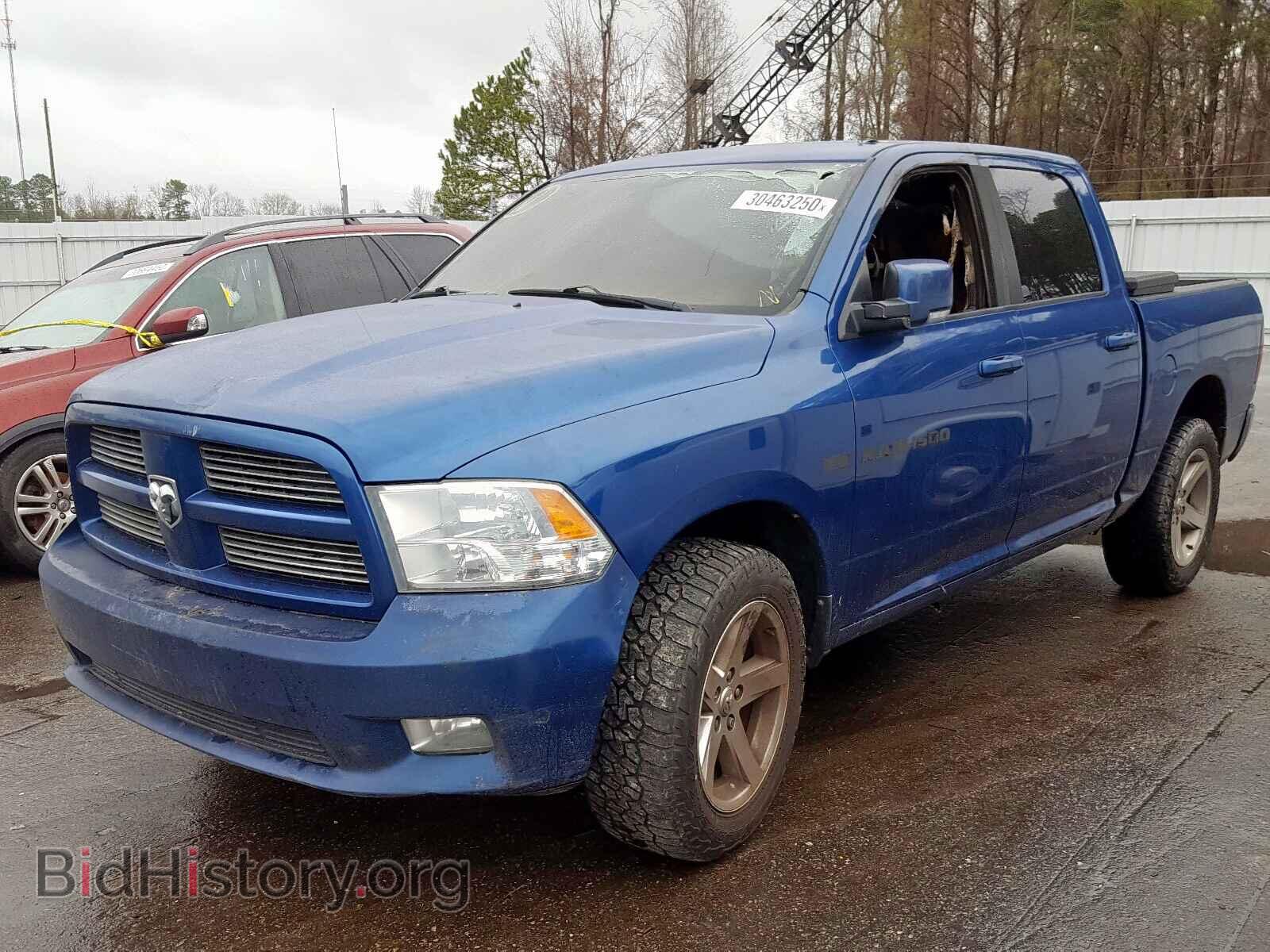 2011 DODGE RAM 1500 - VIN: 1D7RV1CT3BS616745 - Фото 2