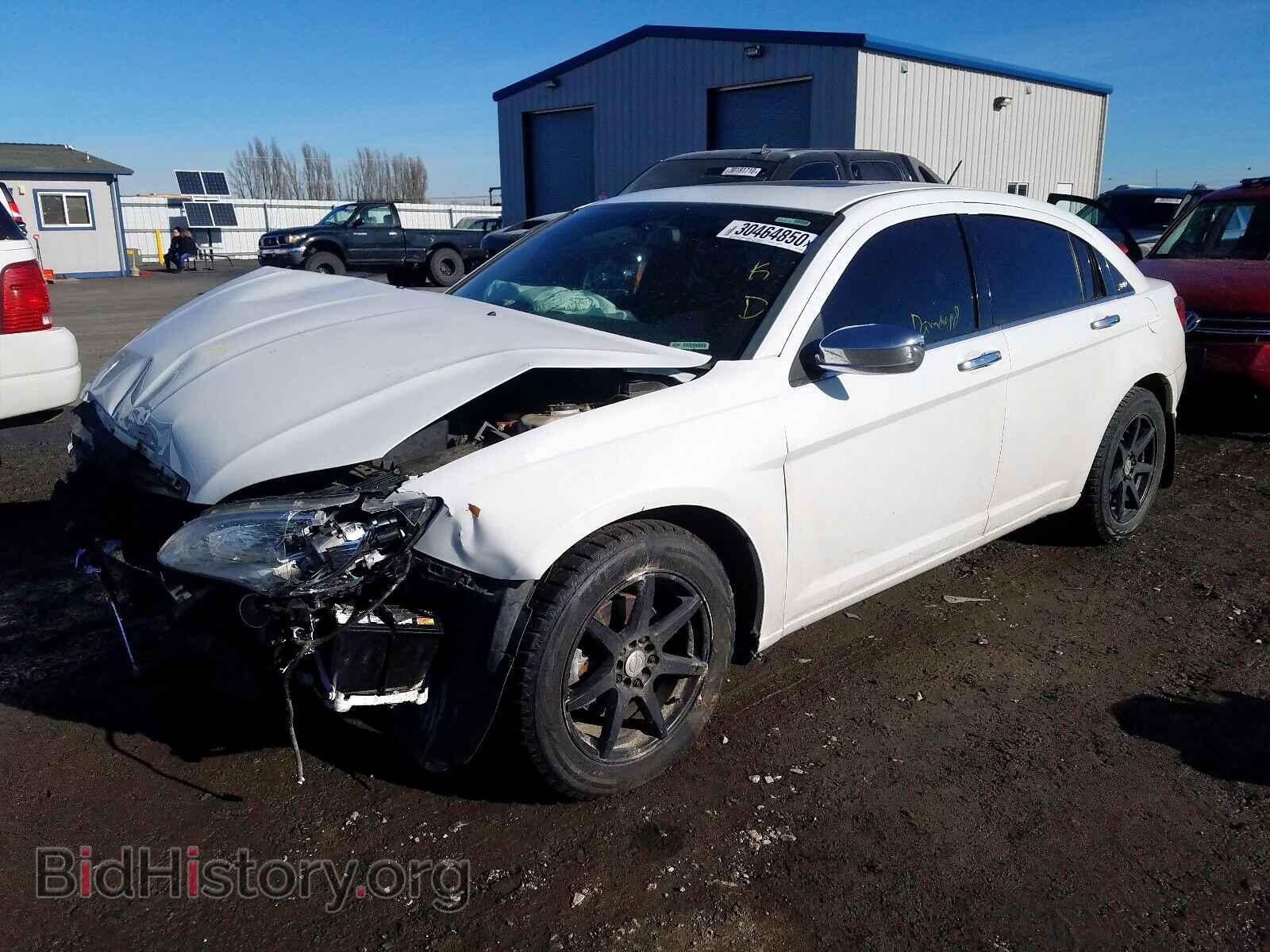 2014 CHRYSLER 200 - VIN: 1C3CCBCG4EN176685 - Фото 2