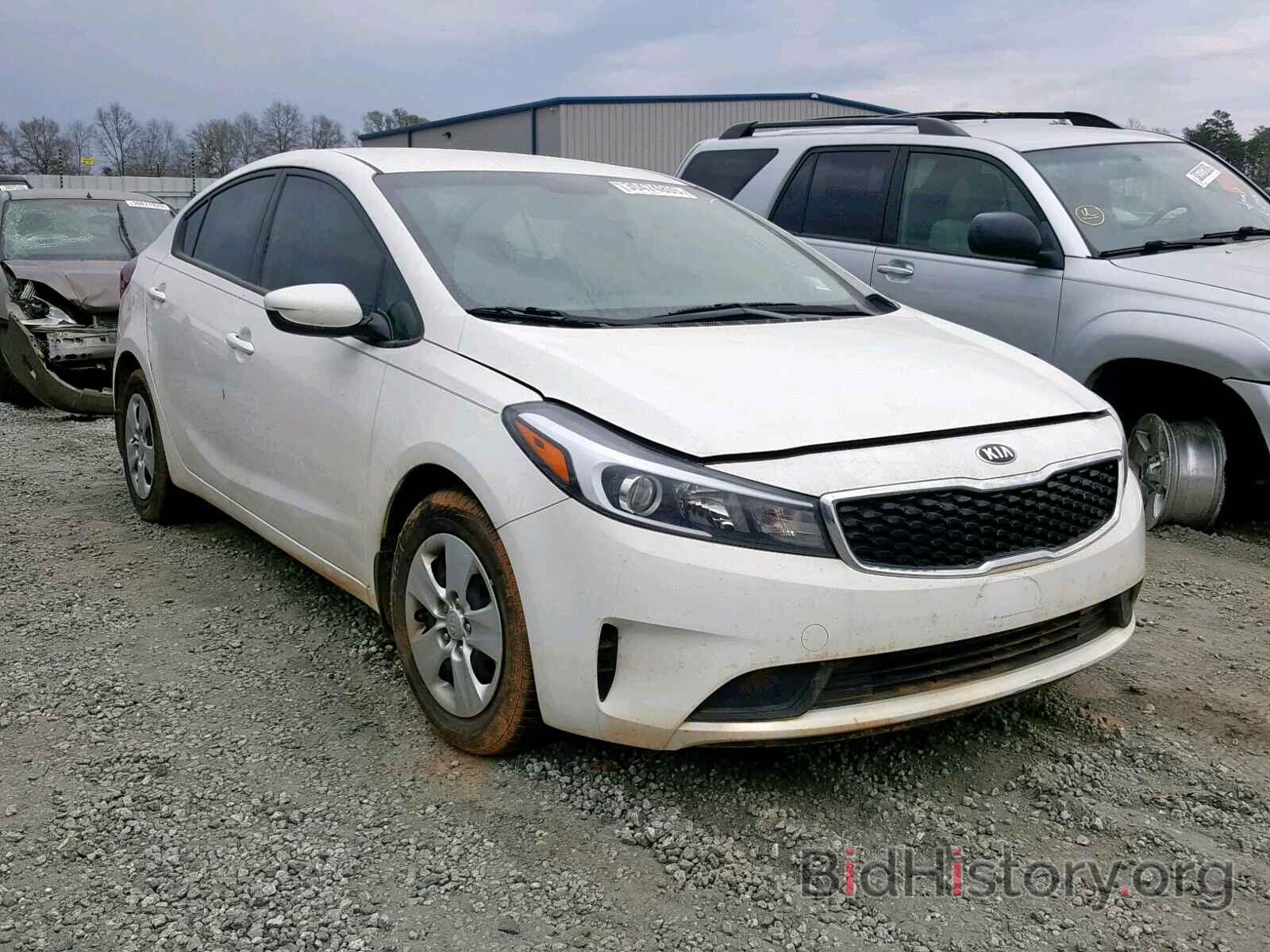 Photo 3KPFK4A70JE283645 - KIA FORTE LX 2018