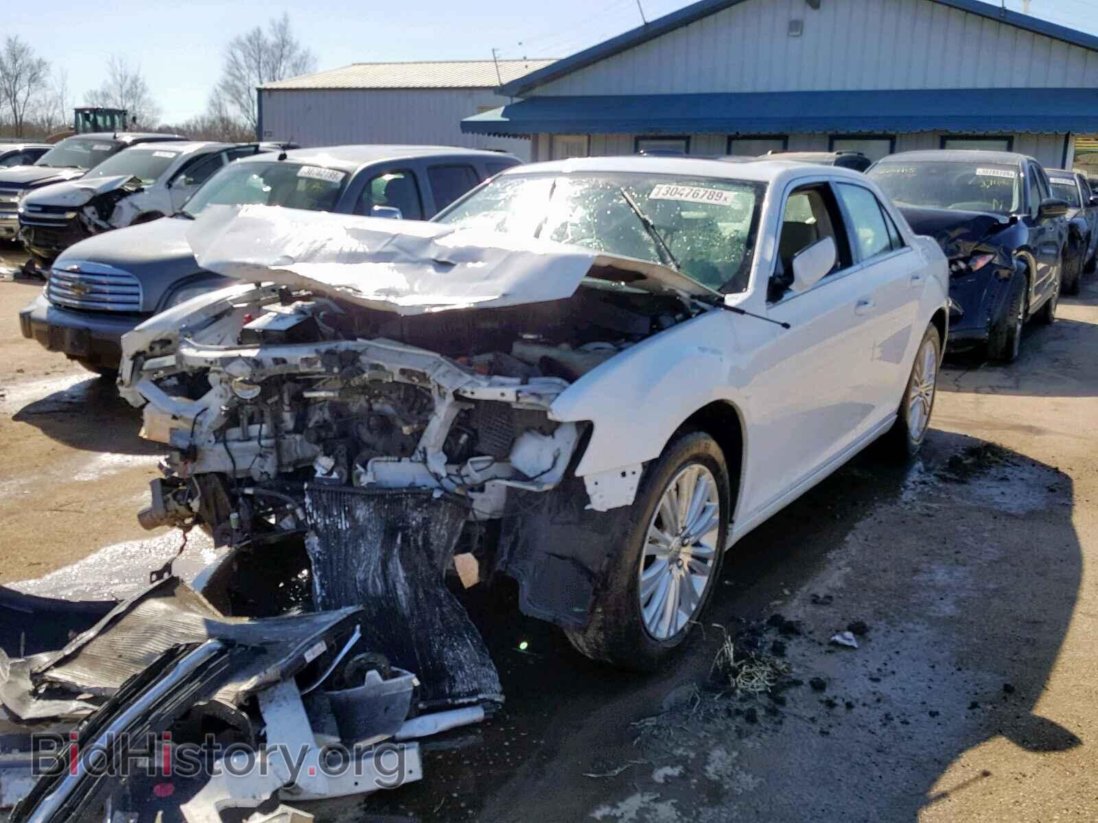 2013 CHRYSLER 300 - VIN: 2C3CCARGXDH573651 - Фото 2