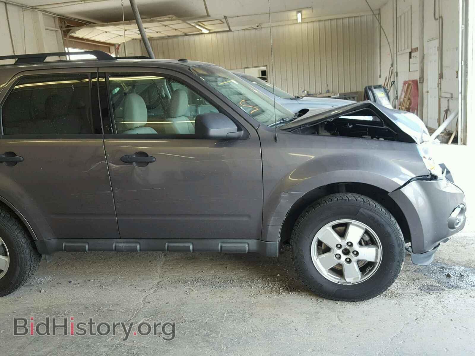 2011 FORD ESCAPE - VIN: 1FMCU9D79BKA38391 - Фото 9