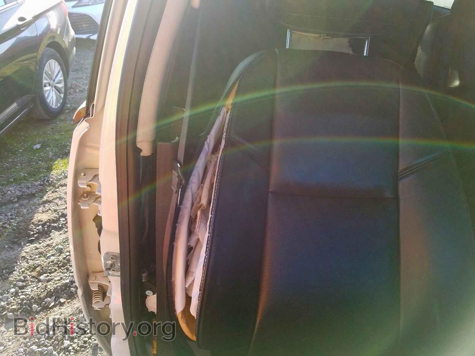 2012 CADILLAC ESCALADE E - VIN: 1GYS3HEF1CR299035 - Фото 9