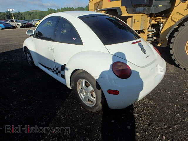 2000 VOLKSWAGEN BEETLE - VIN: 3VWDD21C8YM434067 - Фото 3