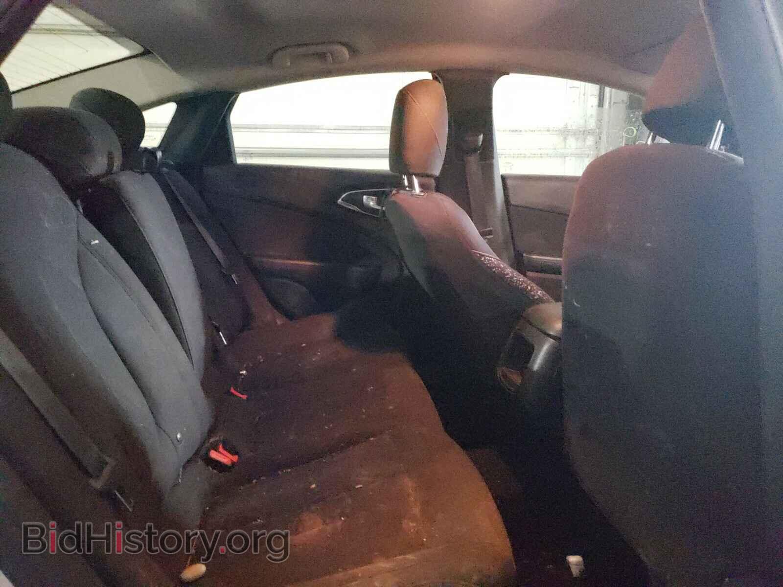 2016 CHRYSLER 200 - VIN: 1C3CCCAB5GN159040 - Фото 6